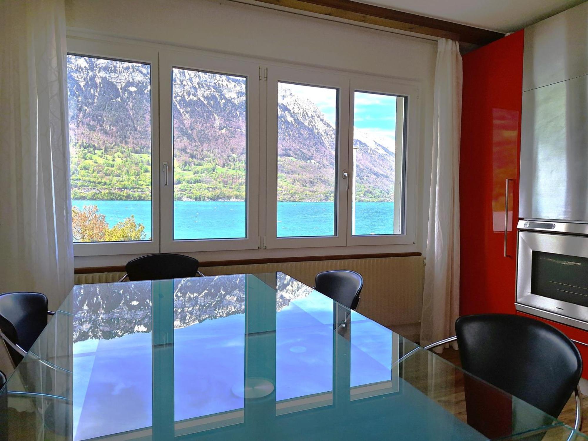 Lake House Bönigen Kültér fotó